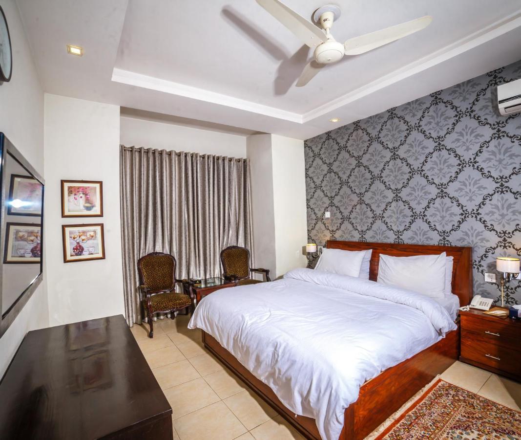 Vip House Otel Peşaver Dış mekan fotoğraf