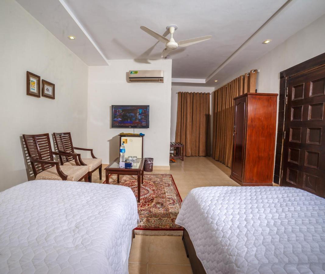 Vip House Otel Peşaver Dış mekan fotoğraf