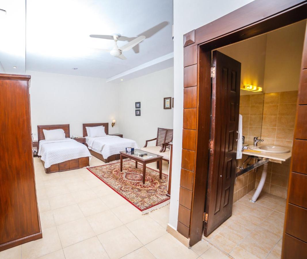 Vip House Otel Peşaver Dış mekan fotoğraf