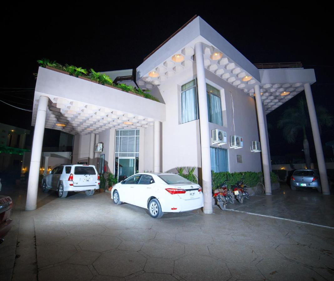 Vip House Otel Peşaver Dış mekan fotoğraf