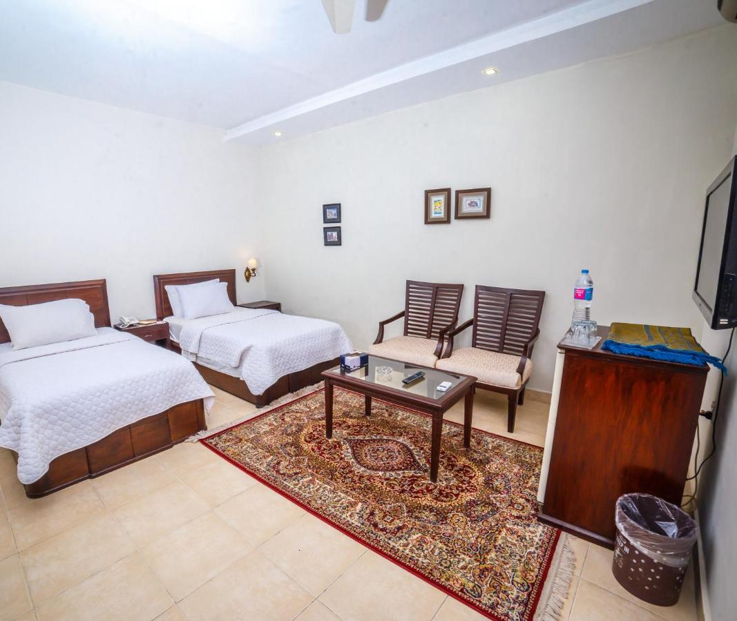 Vip House Otel Peşaver Dış mekan fotoğraf