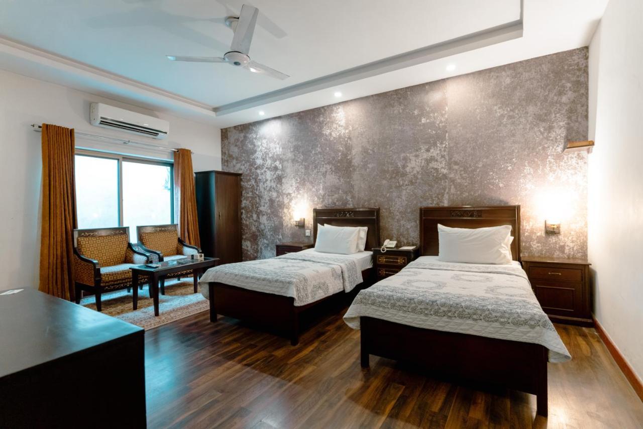Vip House Otel Peşaver Dış mekan fotoğraf